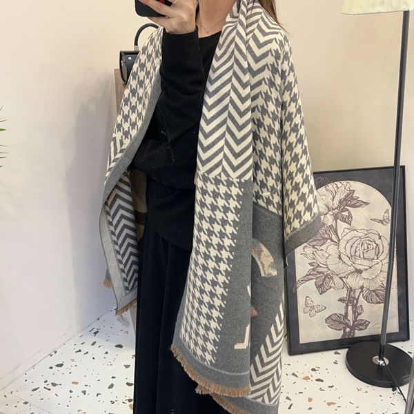 ブランドマフラー細部ディテール